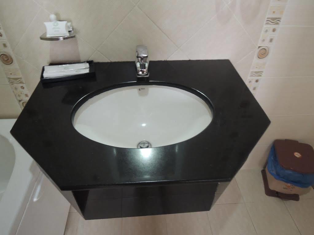 הו צ'י מין סיטי Binh Hung Hotel מראה חיצוני תמונה